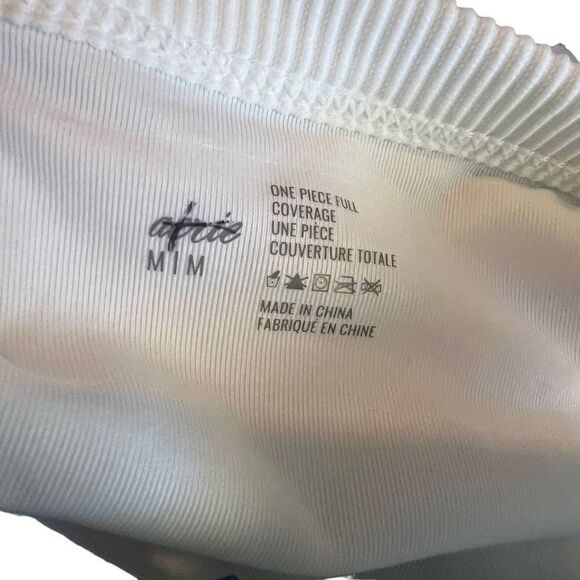 Aerie One piece Bathing Suit. Medium. Looks like a 2 pc. Blue&white, lined - Picture 4 of 5